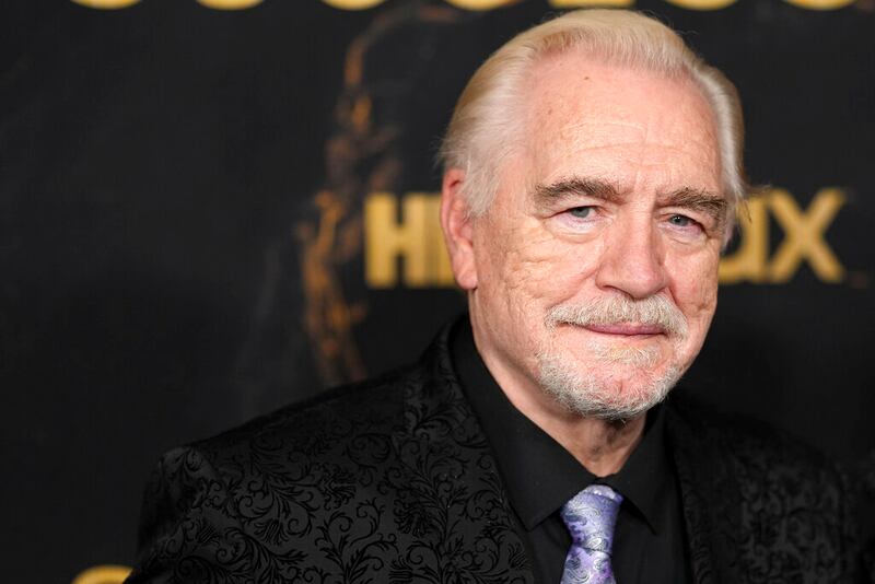 ARCHIVO – El actor Brian Cox en la premiere de la tercera temporada de la serie de HBO en Nueva York el 12 de octubre de 2021. Cox escribió un libro de memorias titulado 